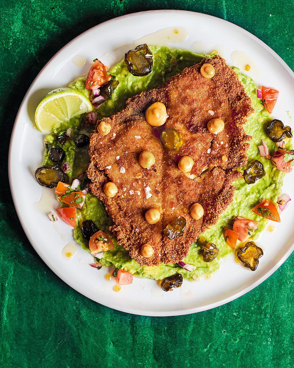 魚schnitzel與chipotle蛋黃醬，pico de gallo和CandiedJalapeños